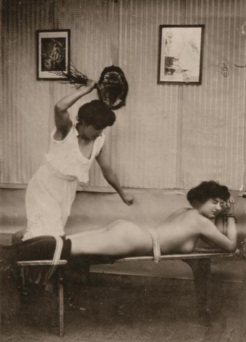Detector reccomend vintage spanking my hotz pics