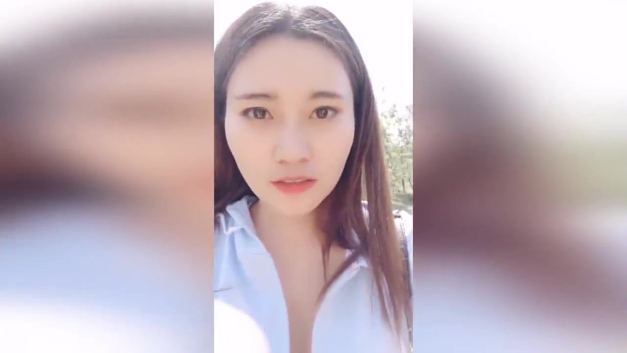 Chinese girl liuting public bathroom