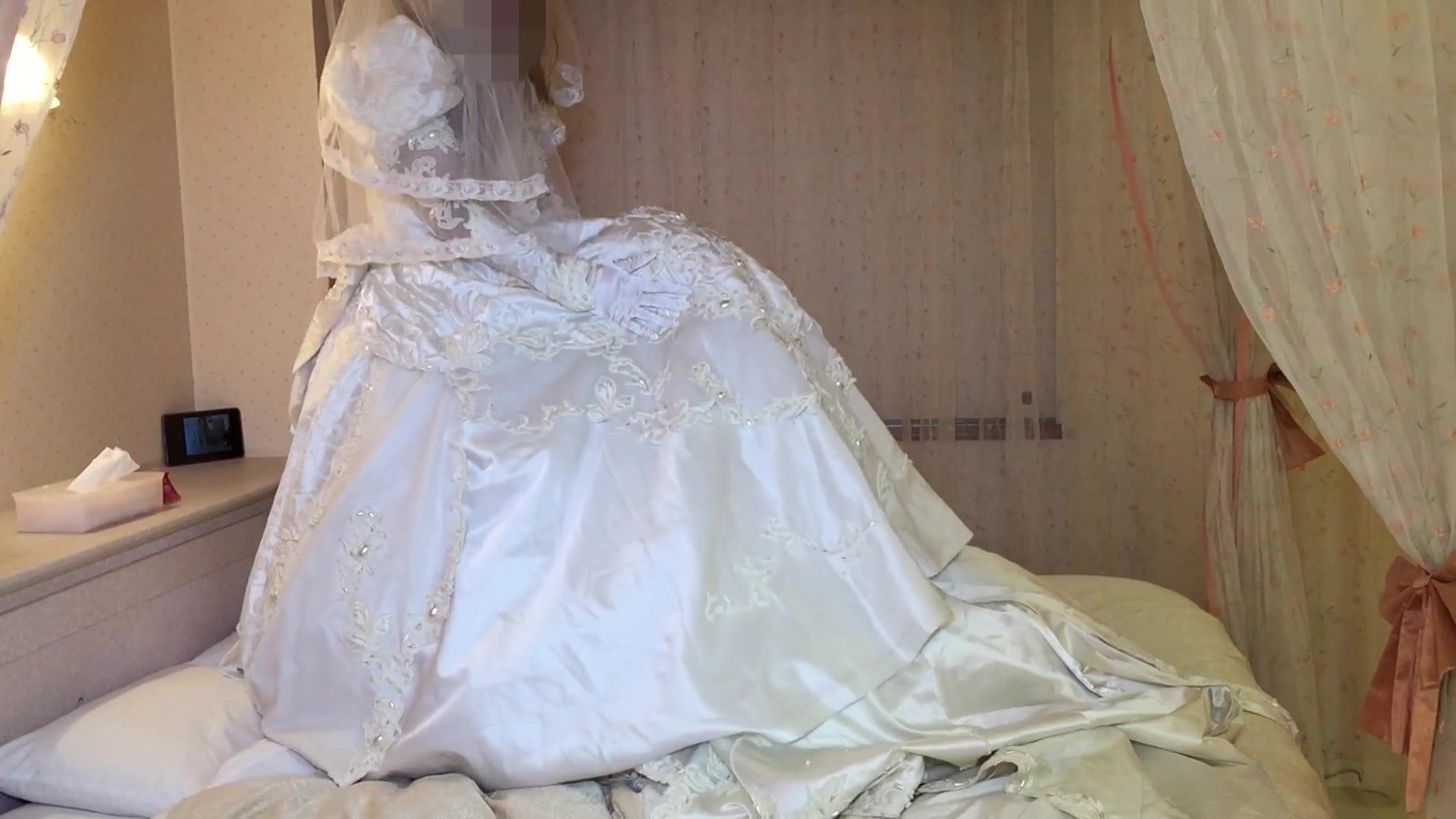 best of Satin wedding dress gets bride